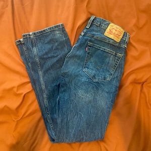 Levi’s 527 Jeans